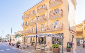 Hotel La Bussola